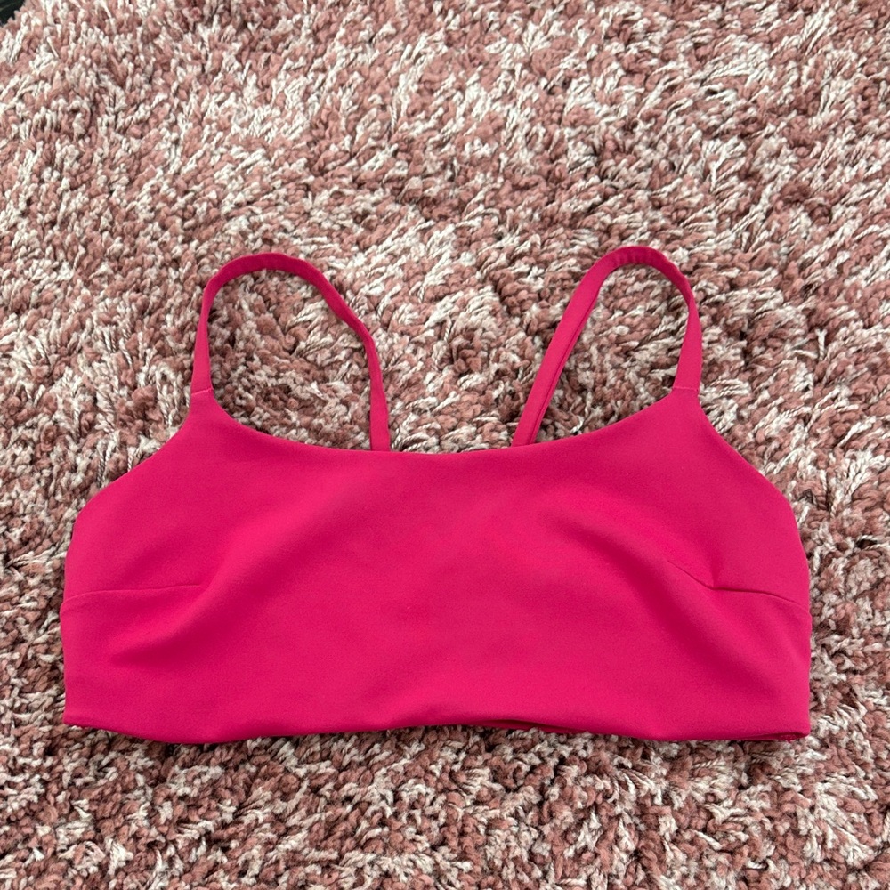 Like new Lululemon Wunder Train Strappy Sports Bra size 10 - Picture 4 of 8